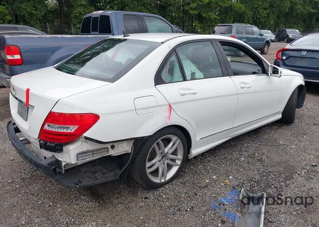 WDDGF4HB9EG240467: 42815379