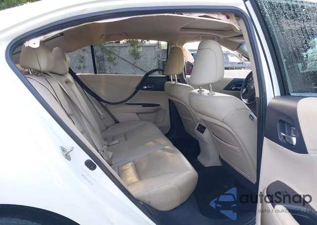 1HGCR2F83DA207897: 42814512