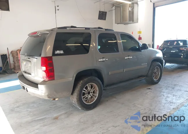 1GNFC13087J401343: 42814616