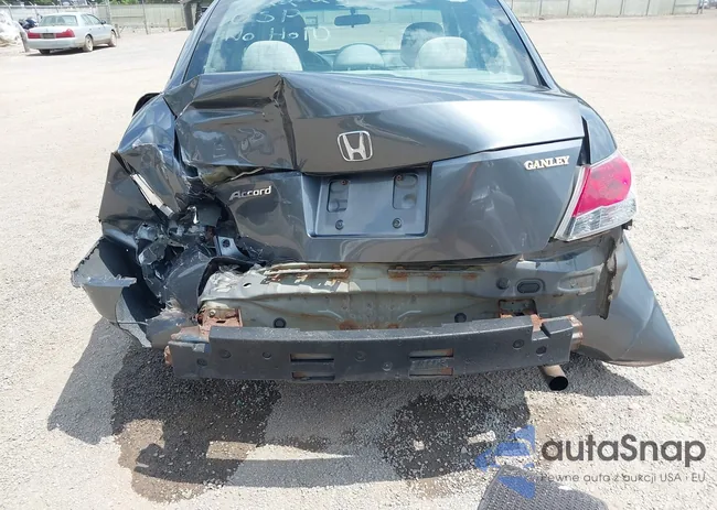 1HGCP2F33AA186653: 42816123