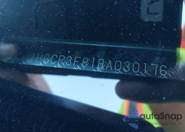 1HGCP3F81BA030176: 42816224