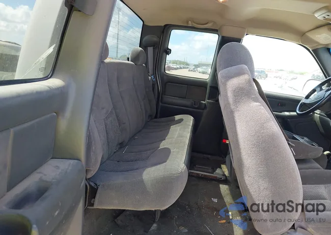 1GCHC29U95E152753: 42816238