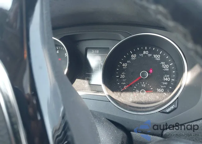 3VWB67AJ1JM229015: 42816268