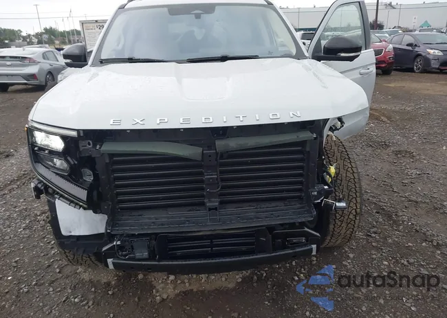 1FMJU1J87SEA29225: 42816312