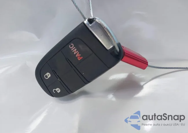 3C4PDCGB1HT708574: 42815589