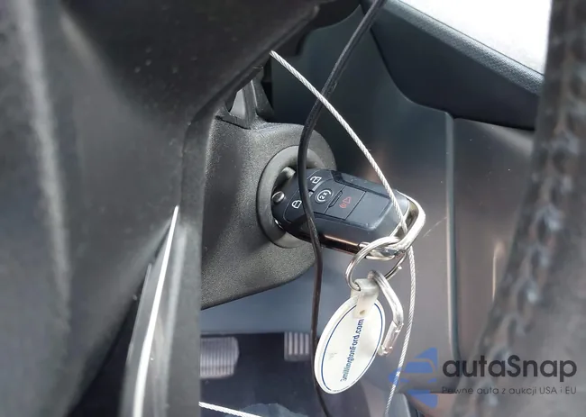 3FTTW8E30NRA32967: 42815757