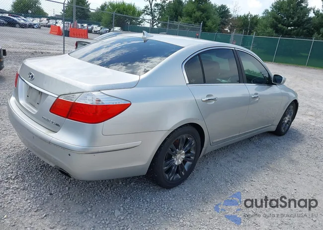 KMHGC46F49U062611: 42817119