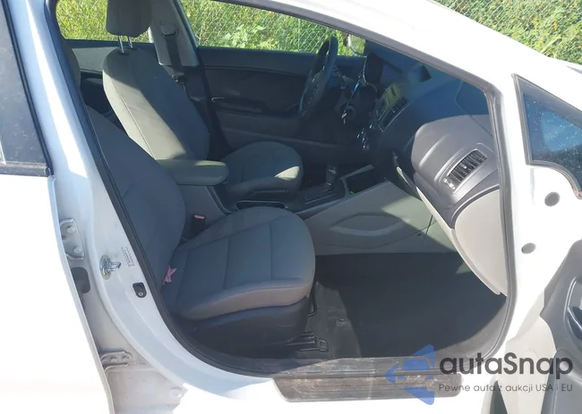 KNAFX4A6XE5101179: 42817212