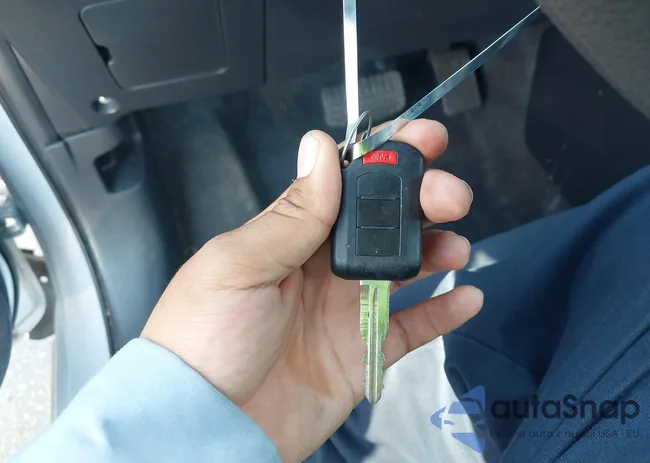 ML32AUHJ8NH002696: 42817284