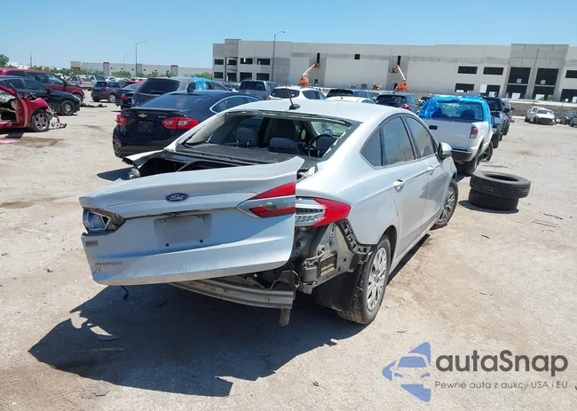 3FA6P0G79KR103323: 42817441