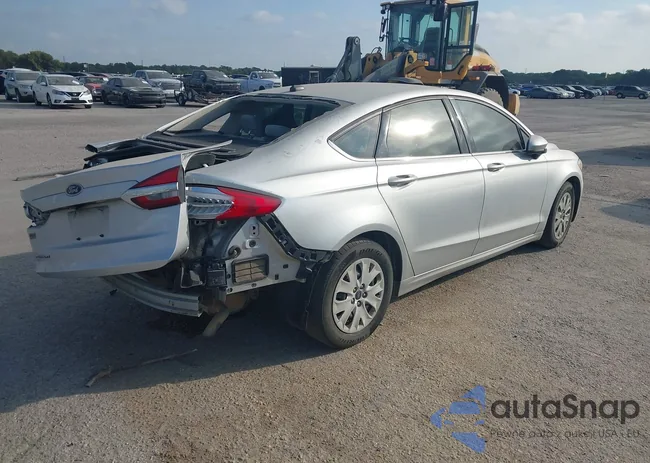 3FA6P0G79KR103323: 42817441