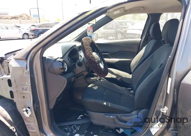 3N1CP5CVXLL525123: 42816870