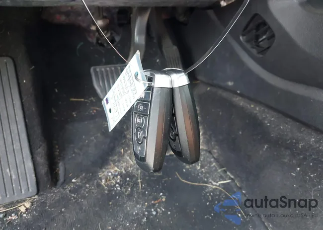 3FA6P0SU8KR192833: 42818081