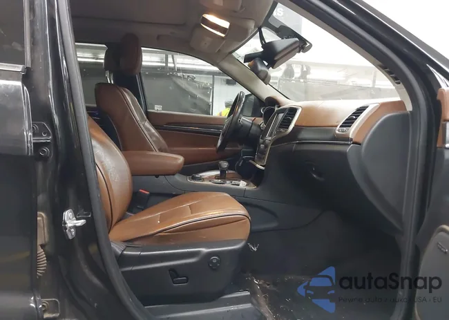 1C4RJFJM6FC775709: 42818098