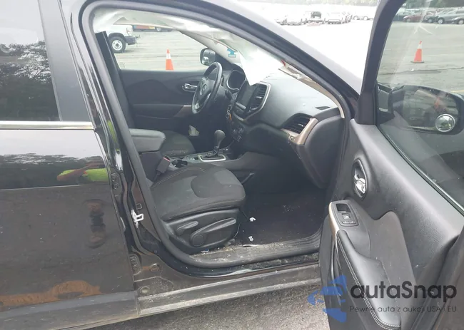 1C4PJMCS5HW570679: 42818265