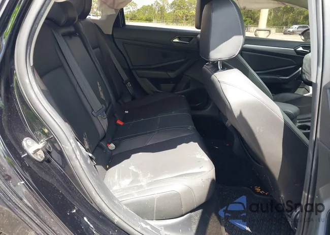 3VWCB7BU2LM060652: 42818336