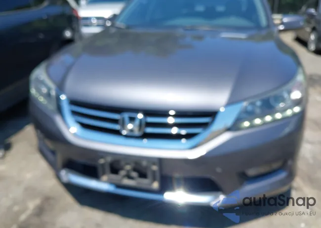 1HGCR3F86FA027306: 42817651