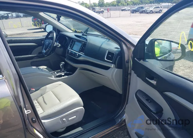 5TDKZRFH9JS543118: 42817867