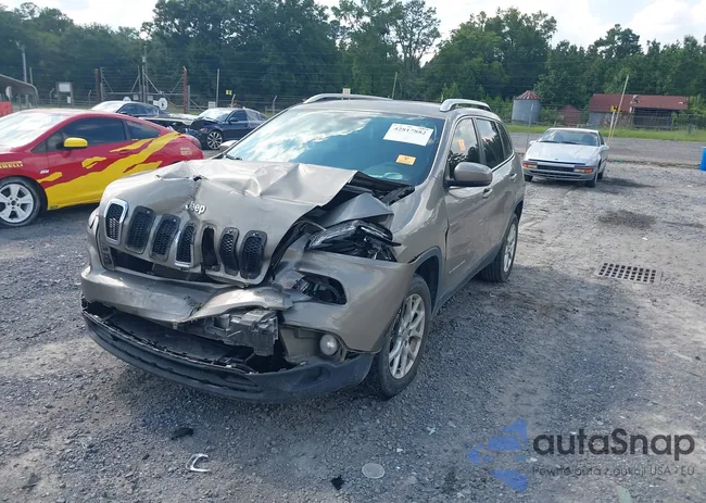 1C4PJLCB5HW586763: 42817882