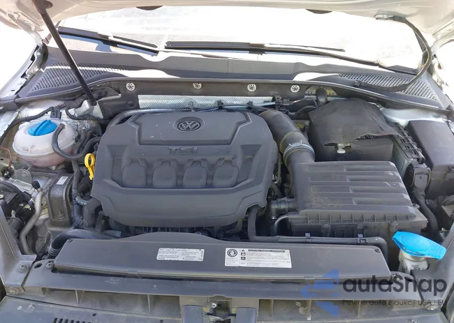 3VWH17AU1HM523656: 42819341