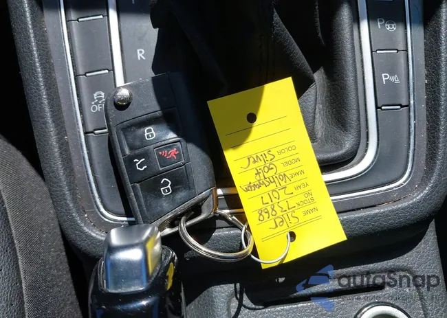 3VWH17AU1HM523656: 42819341