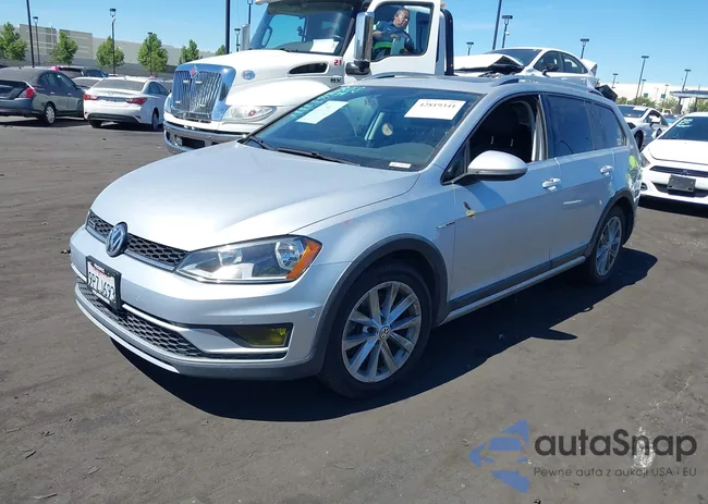 3VWH17AU1HM523656: 42819341