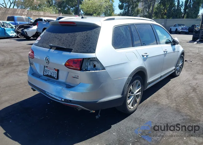 3VWH17AU1HM523656: 42819341