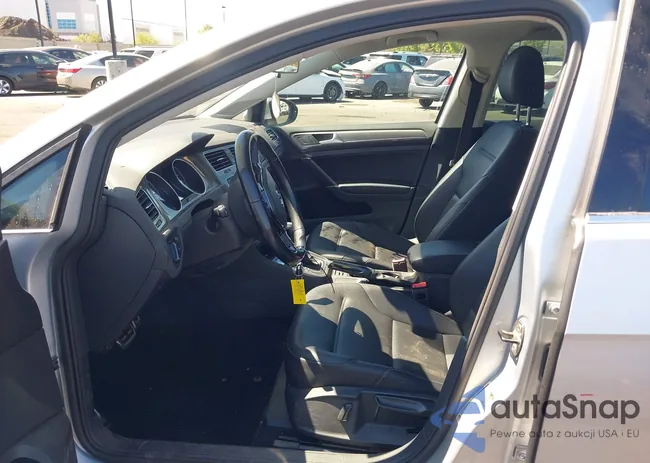 3VWH17AU1HM523656: 42819341