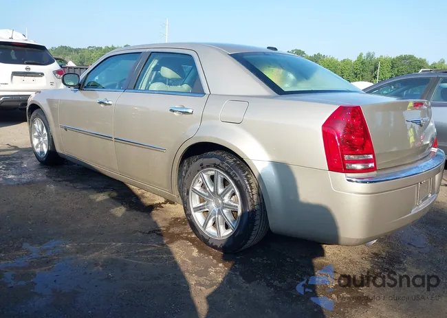 2C3KA63TX9H599968: 42819510