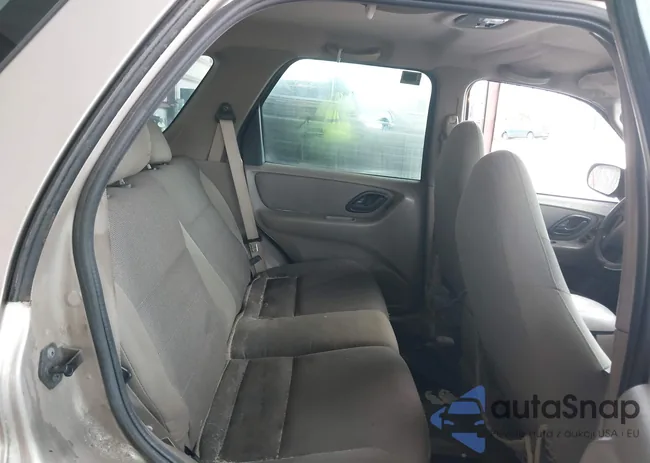 1FMYU03181KA16847: 42818657