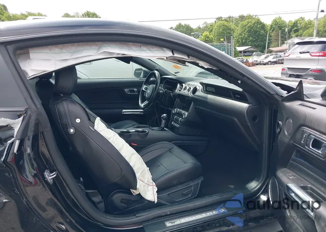 1FA6P8CF4N5144803: 42818749