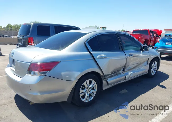 1HGCP2F49AA184429: 42820061