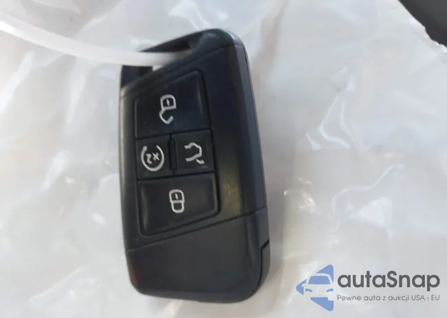 3VV3B7AX8KM179997: 42820121