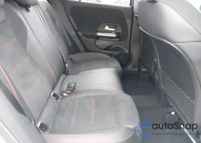 W1N4N4HB8MJ205901: 42820486