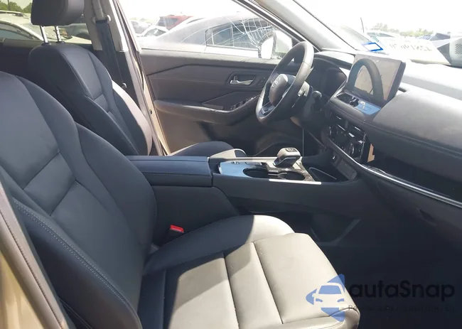 JN8BT3CA8SW006106: 42819670