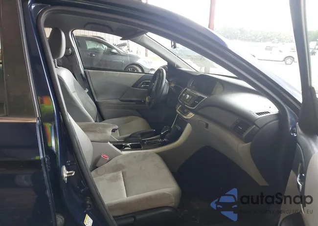 1HGCR2F37FA092986: 42821130