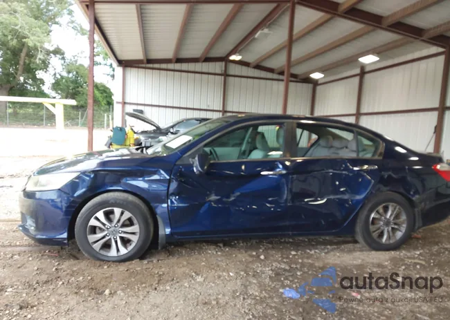 1HGCR2F37FA092986: 42821130