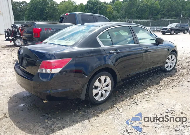 1HGCP2F86AA164965: 42821345