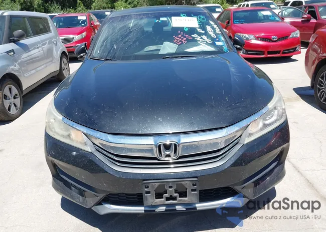 1HGCR2F37GA019344: 42821448