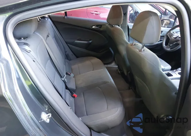 1G1BE5SM3J7111943: 42820881