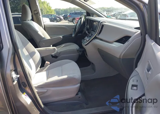 5TDZZ3DCXJS910093: 42821908