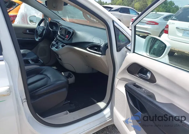 2C4RC1BG2KR650925: 42821962