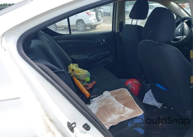 3N1CN7AP0KL815679: 42821975