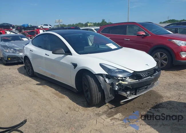 5YJ3E1EB2NF105758: 42822101