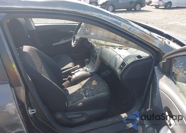 2T1BU4EE9AC525932: 42822292