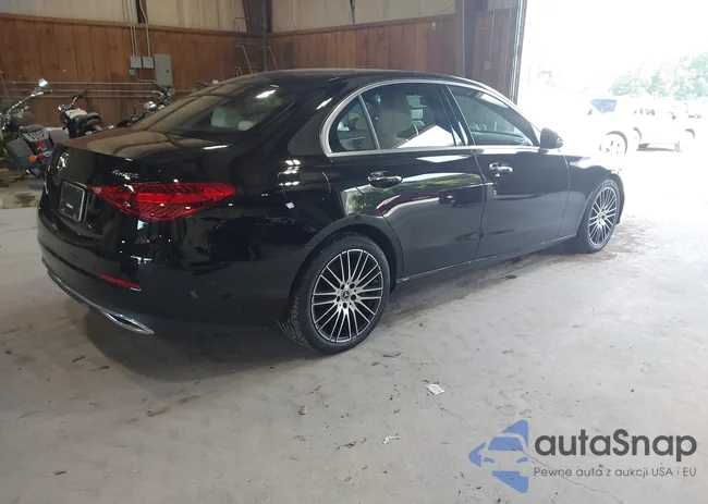 W1KAF4HB2PR141583: 42821637