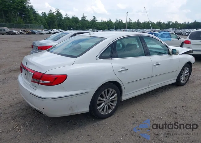 KMHFC4DF6BA552778: 42822958