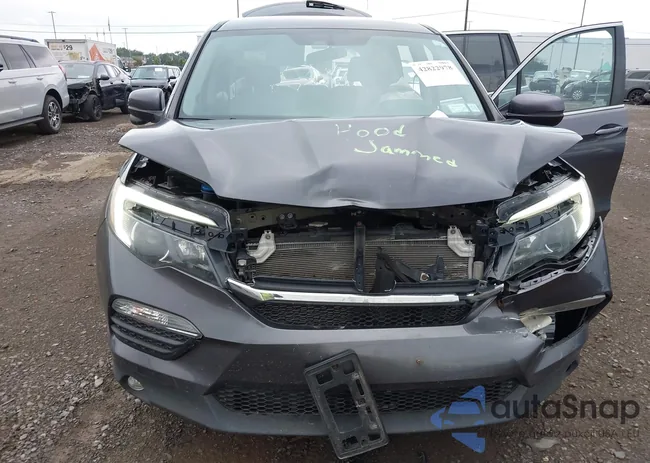 5FNYF6H30JB023977: 42822978