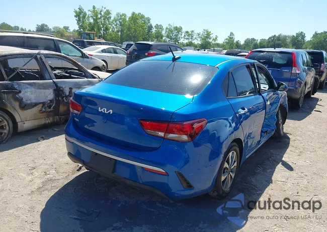 3KPA24AD8PE574113: 42823027