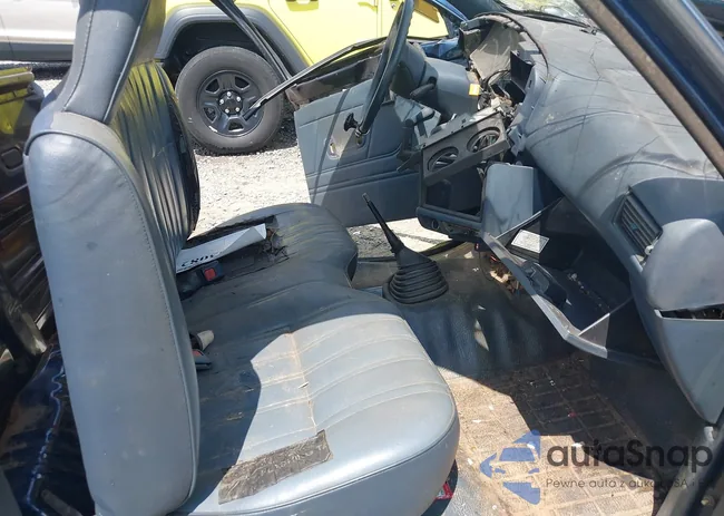 4TARN81A7NZ046647: 42823082